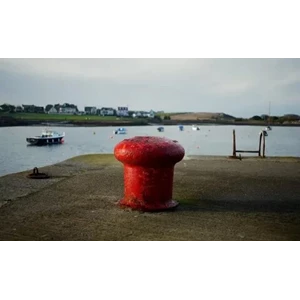 bollard dermaga